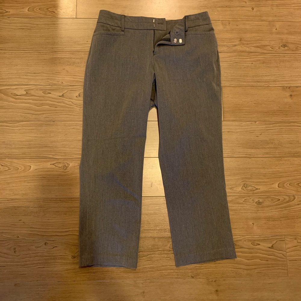 Nine West Cropped Gray Stretch Twill Pants Size 8
